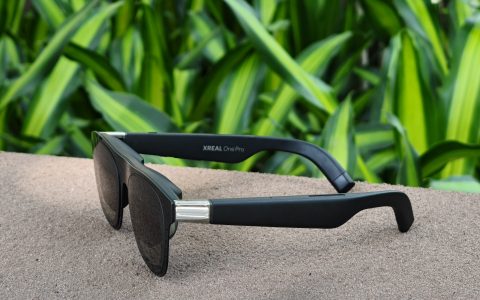 XREAL One Pro上手：AR眼镜的「大屏旗舰版」来了