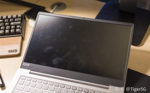 电脑屏幕用什么擦最干净？2025年最佳清洁方案