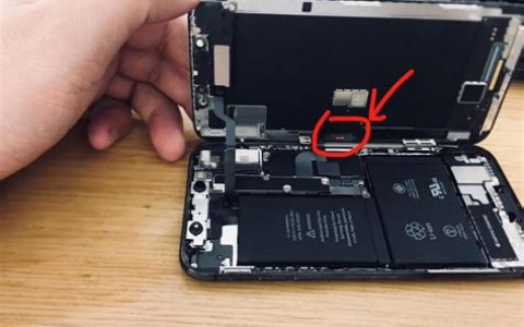 苹果充电显示有液体充不上电怎么回事？iPhone液体检测无法充电解决方法